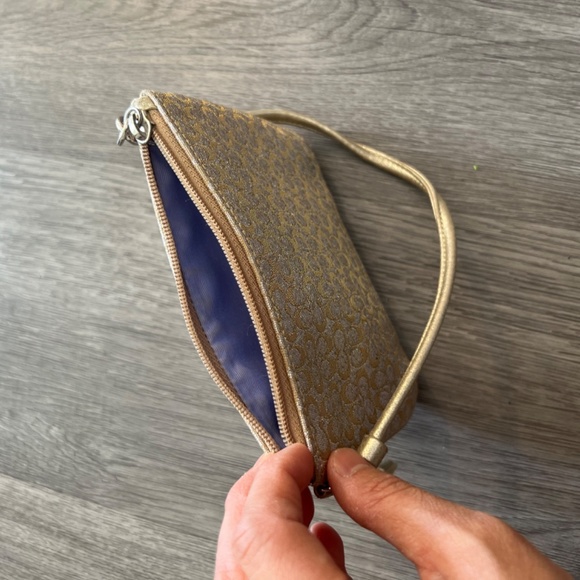 Coach Wristlet - Picture 4 of 4